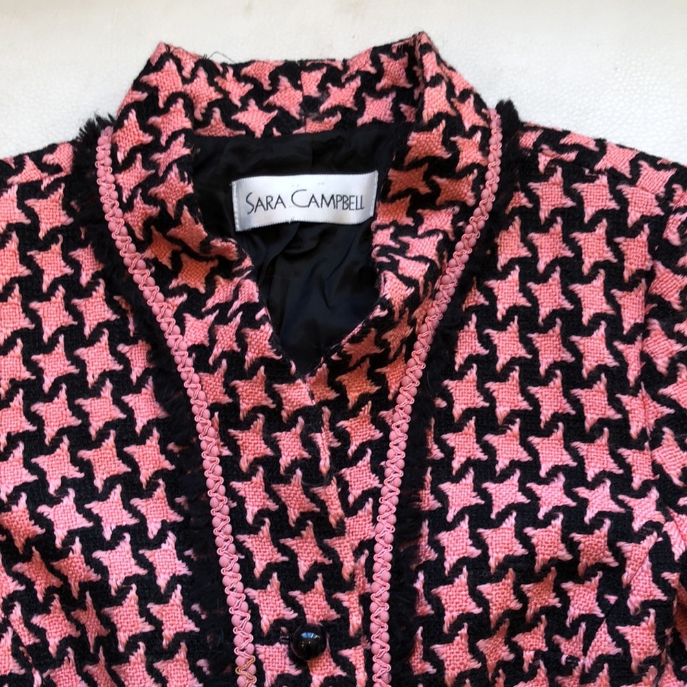 Sara Campbell coral/black houndstooth blazer - Picture 3 of 8
